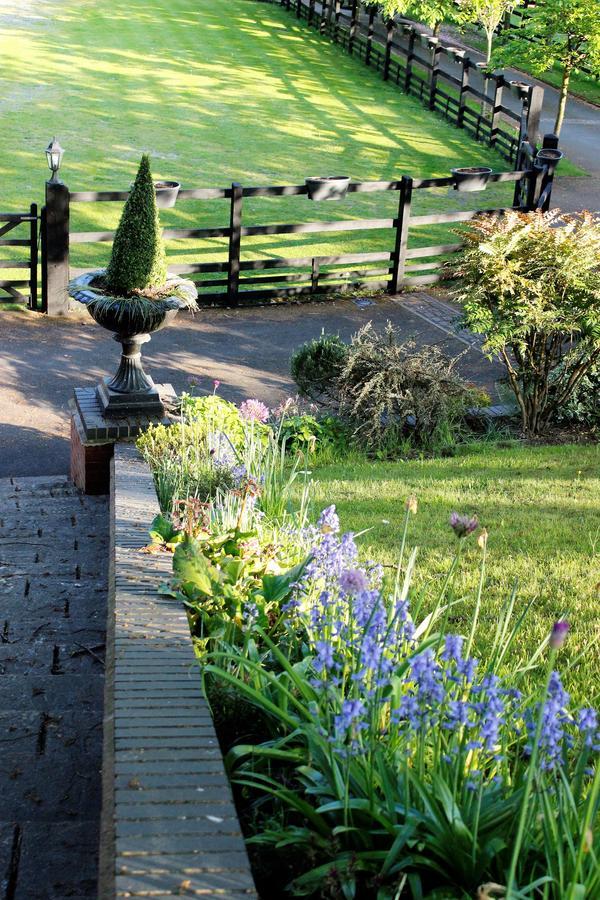 Grimscote Manor Hotel Coleshill Extérieur photo