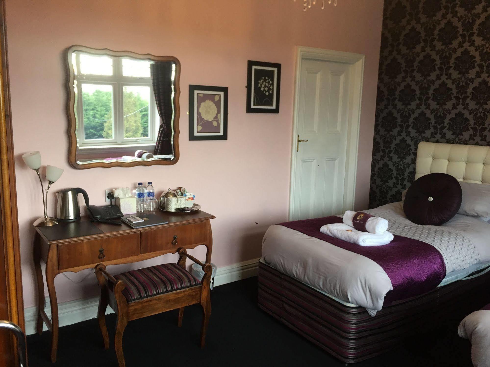Grimscote Manor Hotel Coleshill Extérieur photo